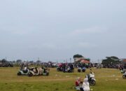 Fenomena Baru di Desa Jenggot, Lapangan Kosong Jadi Destinasi Piknik Sore