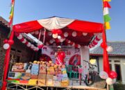 Ratusan Doorprize Warnai Gerak Jalan Santai Desa Mekar Baru