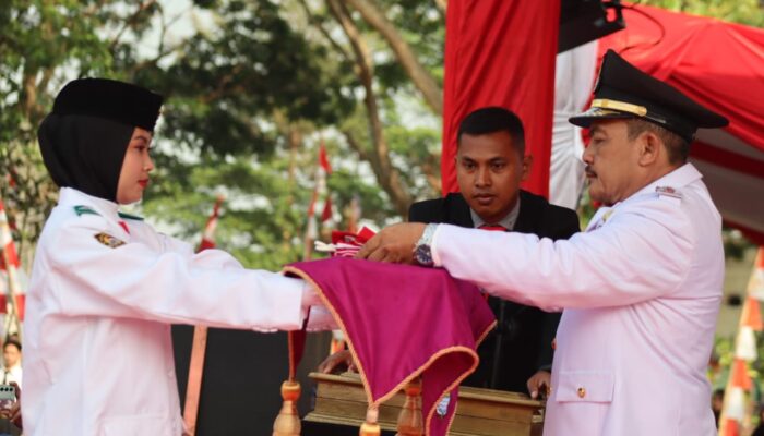 Forkopimcam dan Masyarakat Mekar Baru Bersatu Rayakan HUT ke-80 RI
