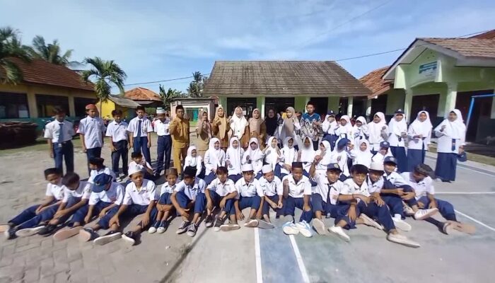 Guru Hebat, Indonesia Kuat: SMP Islam Nurus Syuro Peringati Hari Guru Nasional