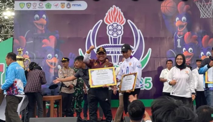 Kecamatan Gunung Kaler Raih Juara 2 Pelaksana Kirab Obor Zona 2 Porkab Tangerang 2025
