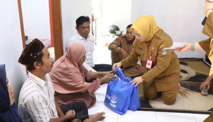 Wakil Bupati Tangerang Tinjau Progres Pembangunan RTLH di Desa Pasir Bolang