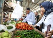 Harga Sembako Relatif Stabil, Bupati Tangerang Lakukan Monitoring di Pasar Mauk