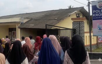 Dana Santunan Terhenti, Warga dan Anak Yatim Datangi Mapolsek Kronjo
