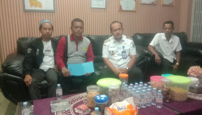 Ketua DPC TTKKBI Kecamatan Mekar Baru Silaturahmi dengan Camat, Perkuat Sinergi Pelestarian Budaya