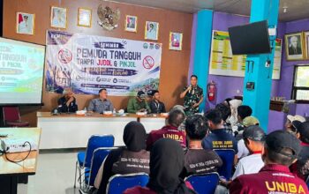 Seminar Anti Judi Online dan Pinjol Ilegal Digelar KKM UNIBA Bersama Pemdes Mekar Baru